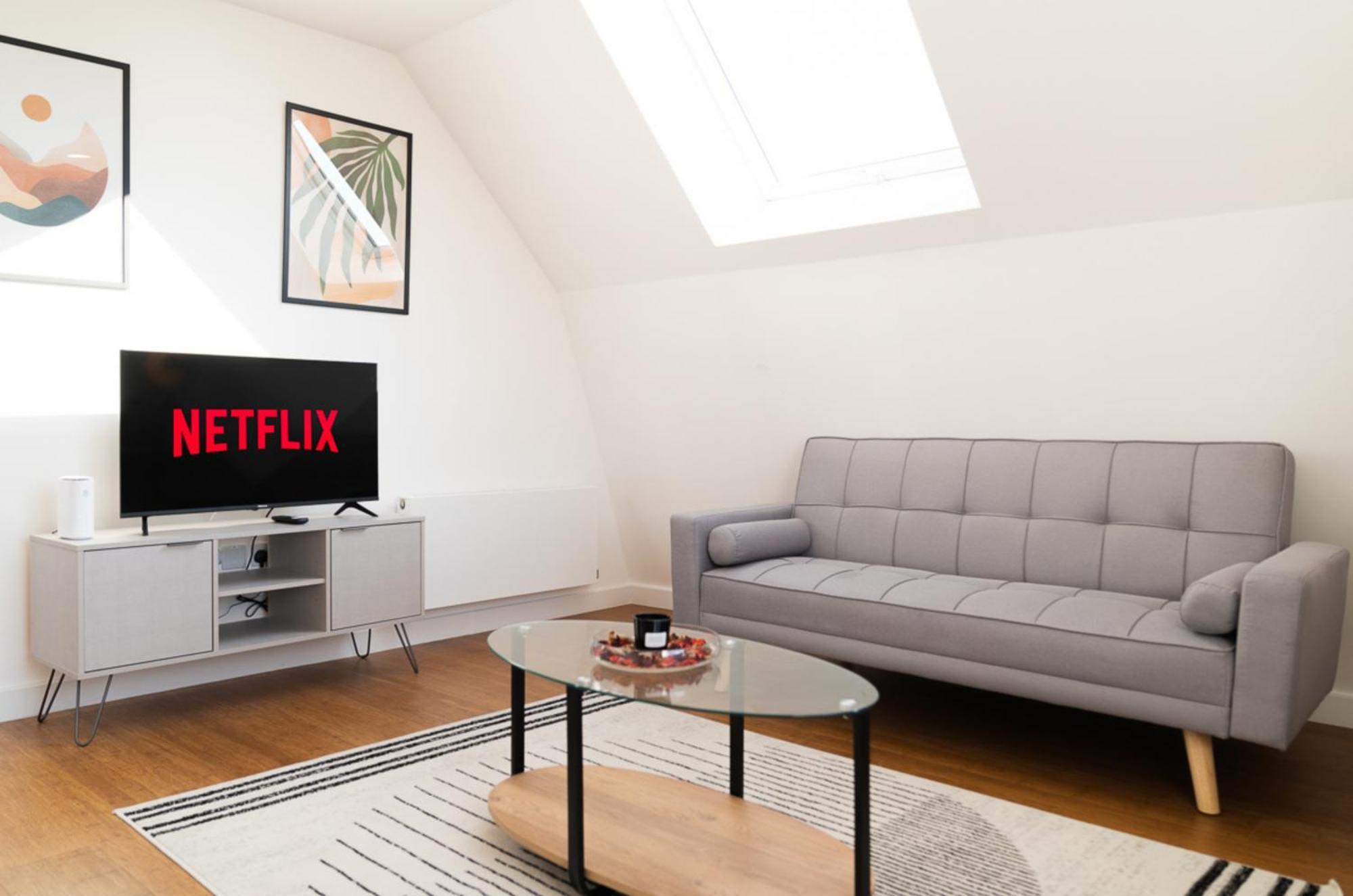 Two Bedroom Apartment At Buonomo Stays Short Lets & Serviced Accommodation London Eksteriør billede