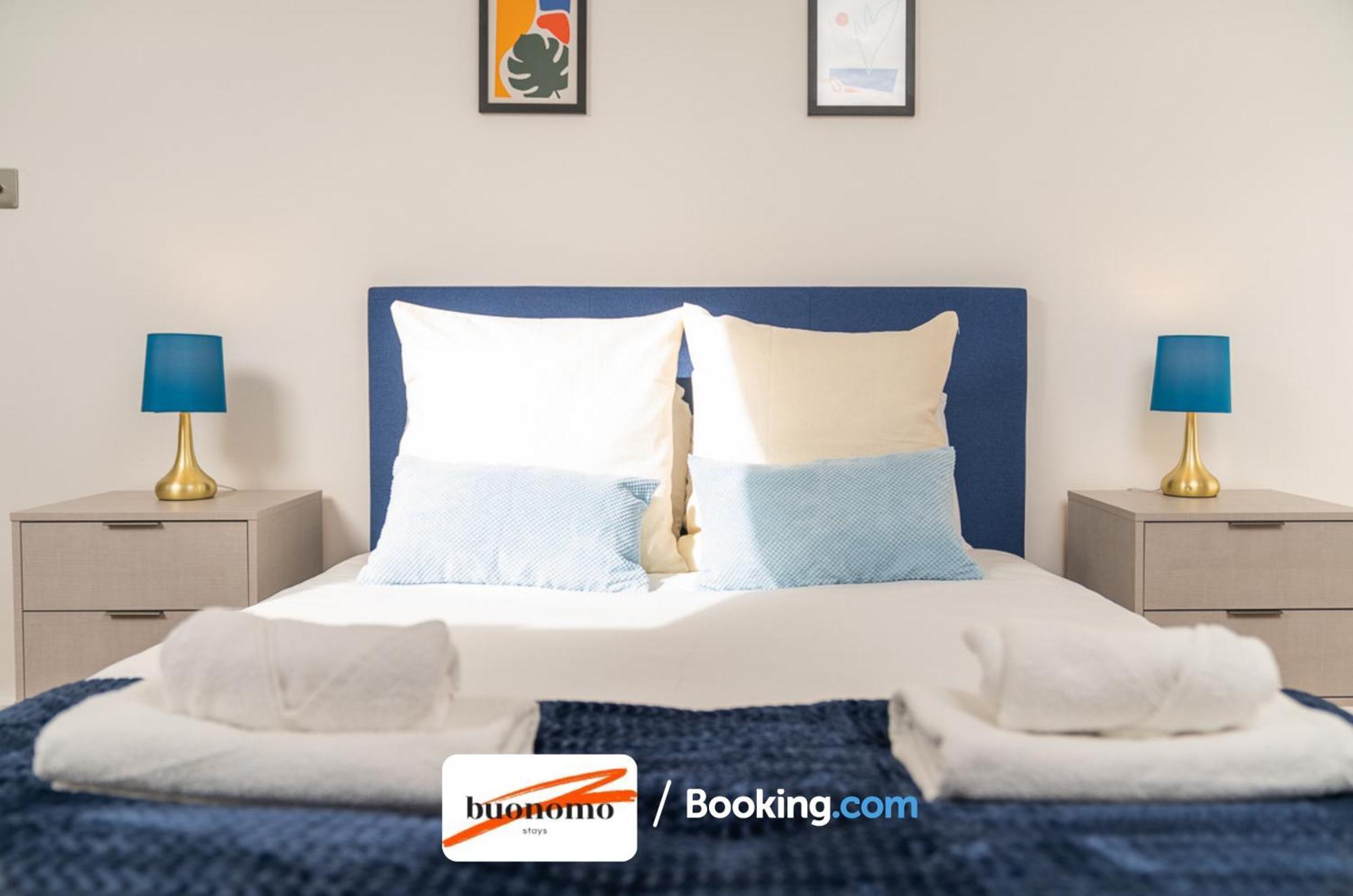 Two Bedroom Apartment At Buonomo Stays Short Lets & Serviced Accommodation London Eksteriør billede