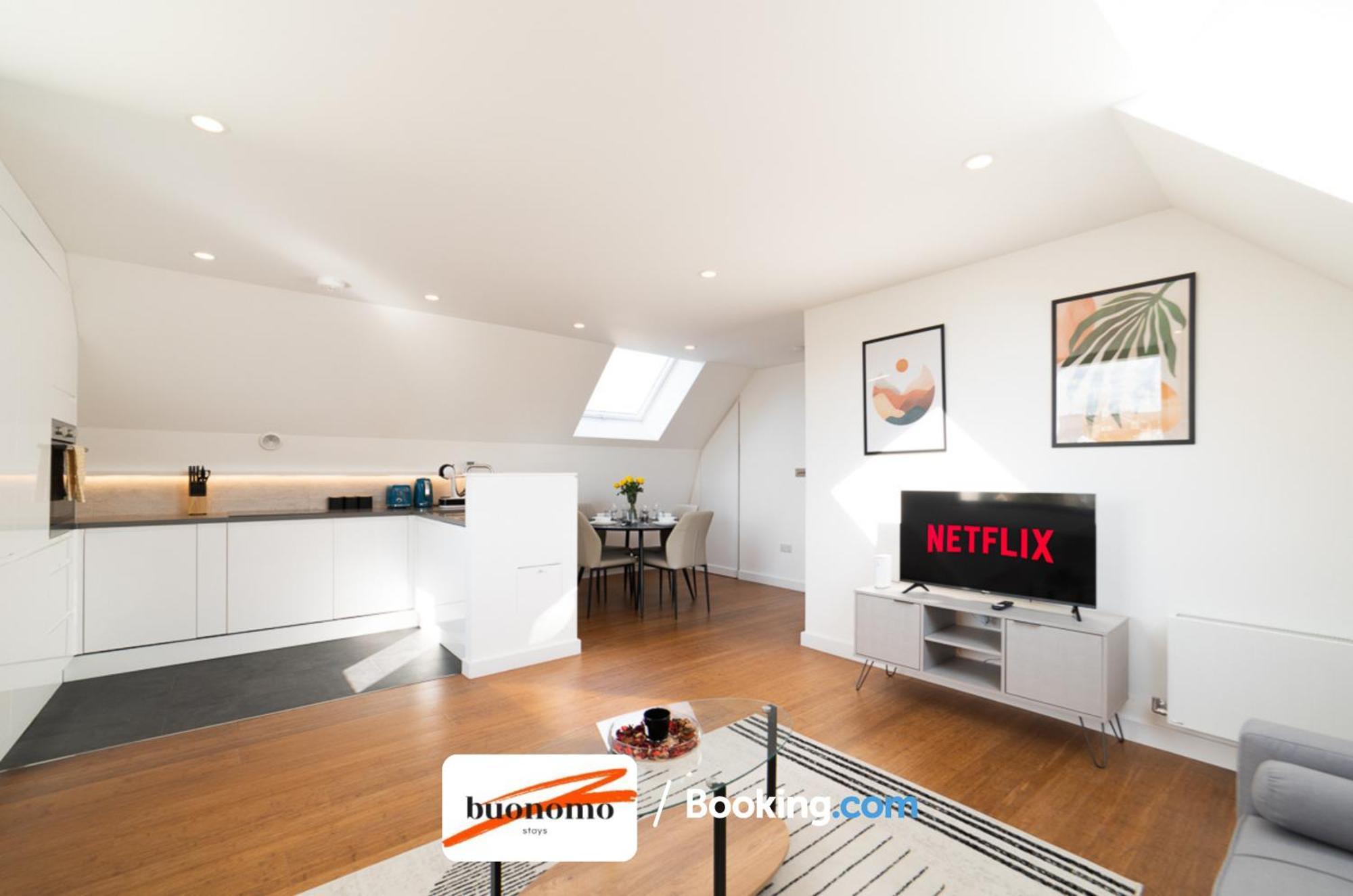 Two Bedroom Apartment At Buonomo Stays Short Lets & Serviced Accommodation London Eksteriør billede