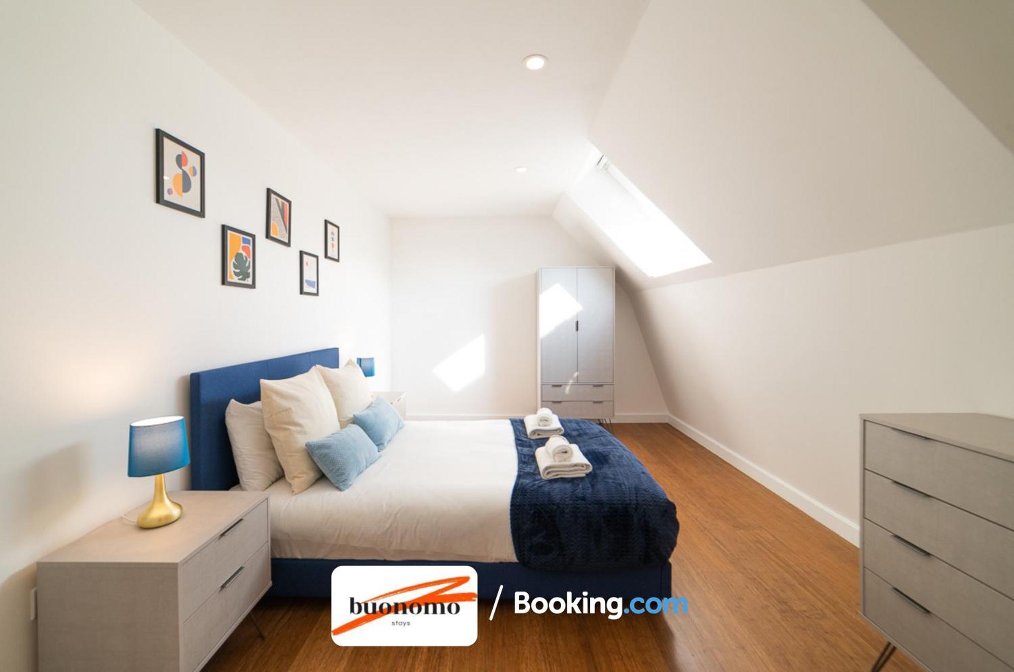 Two Bedroom Apartment At Buonomo Stays Short Lets & Serviced Accommodation London Eksteriør billede
